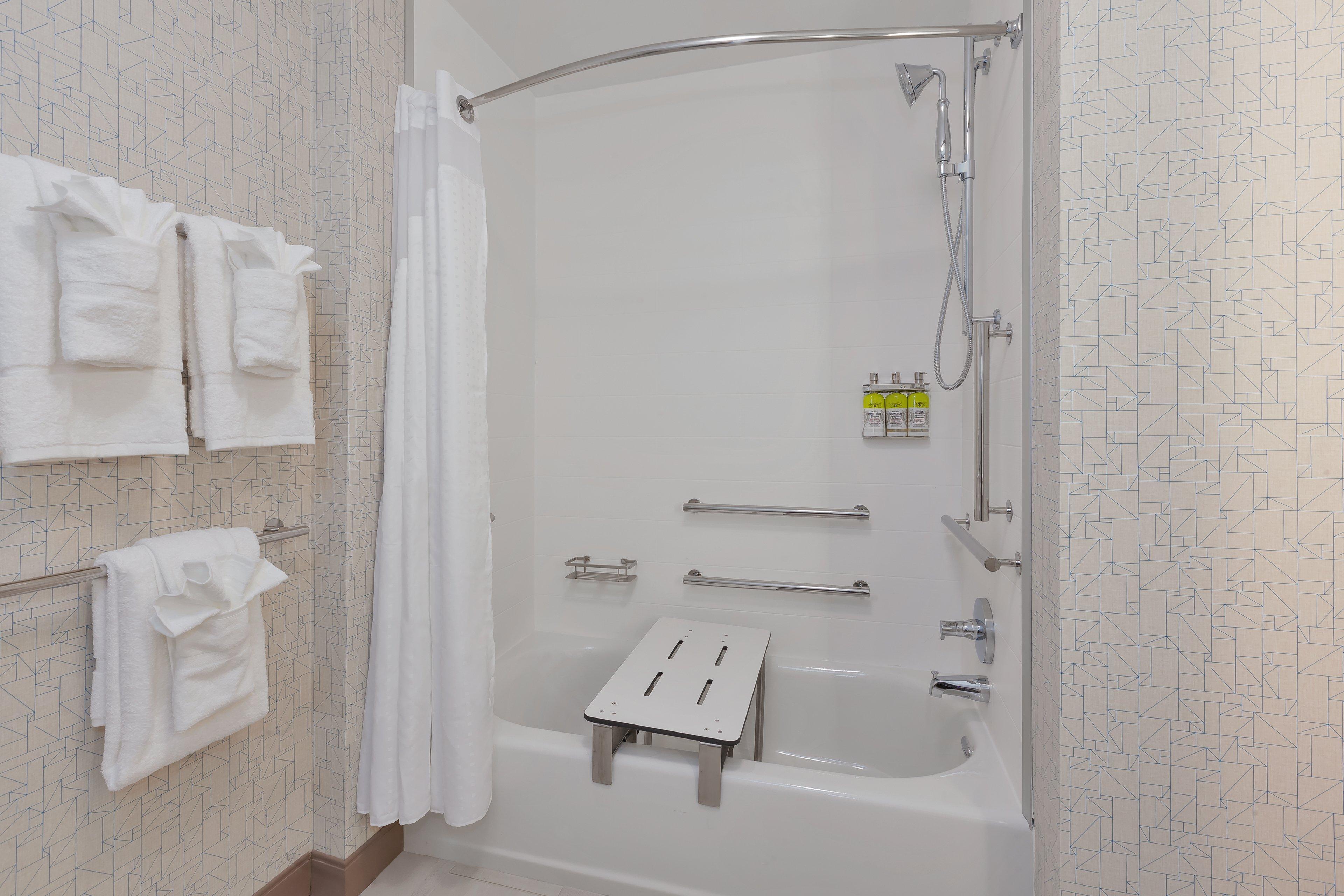 Holiday Inn Express & Suites - Grand Rapids Airport - South By Ihg Bagian luar foto