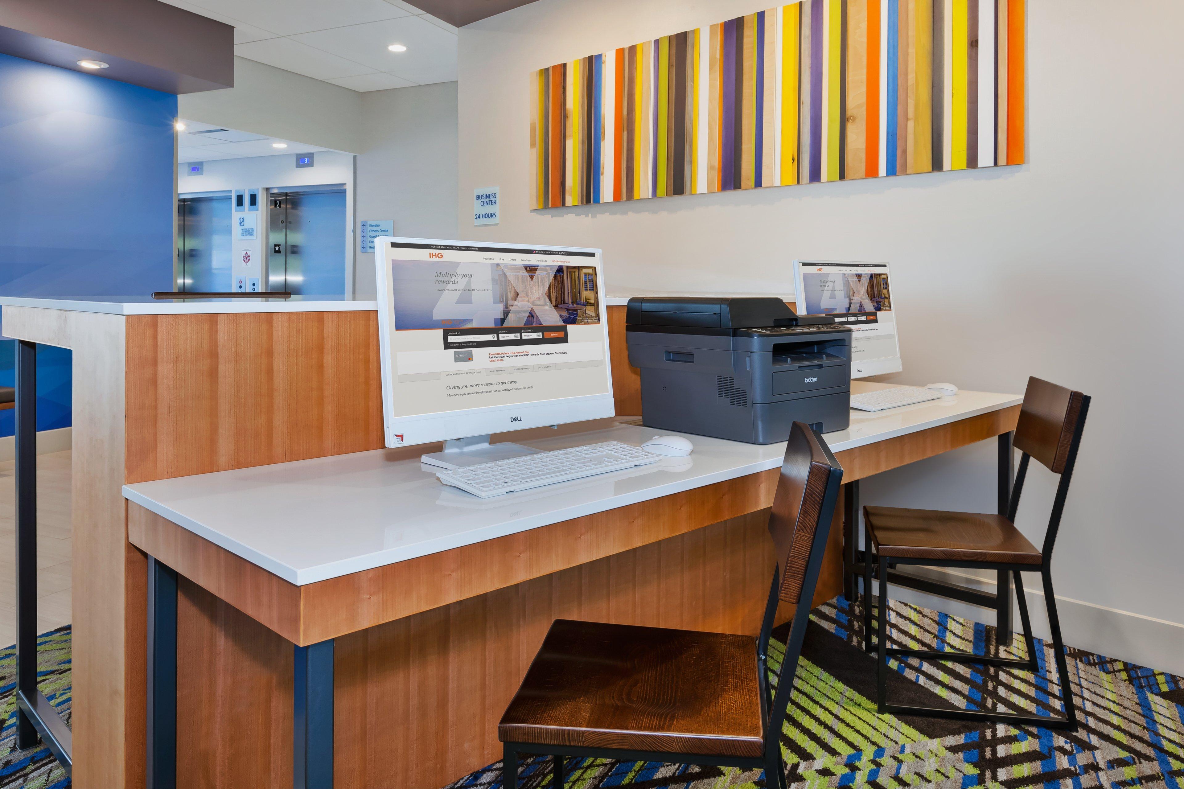 Holiday Inn Express & Suites - Grand Rapids Airport - South By Ihg Bagian luar foto