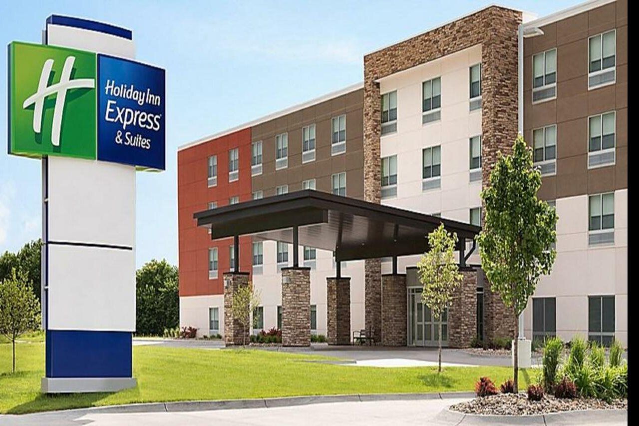 Holiday Inn Express & Suites - Grand Rapids Airport - South By Ihg Bagian luar foto